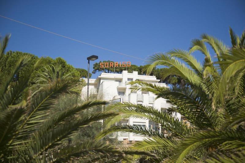 Hotel Sorriso Numana Esterno foto